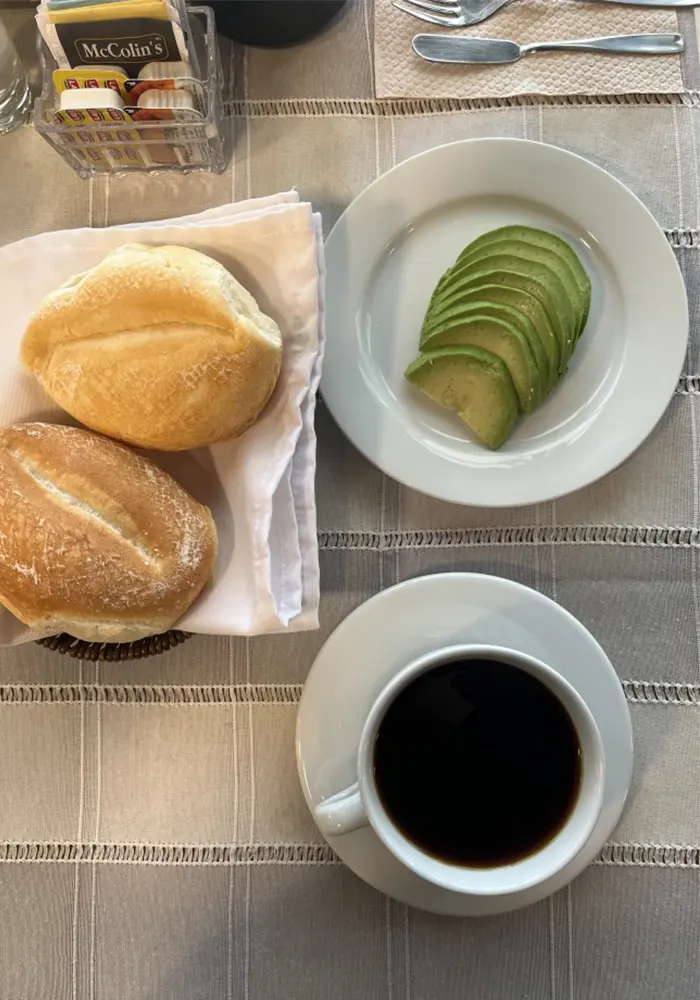 desayuno en el hotel