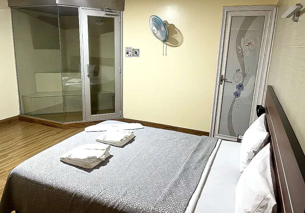 habitación con sauna a vapor